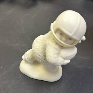 Like new Snowbabies “Going The Distance”